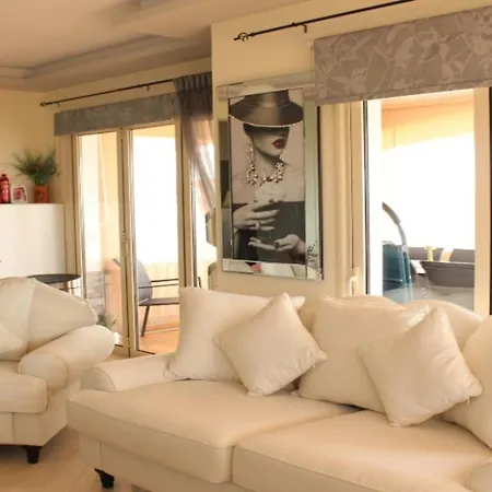 Irini Apartamento