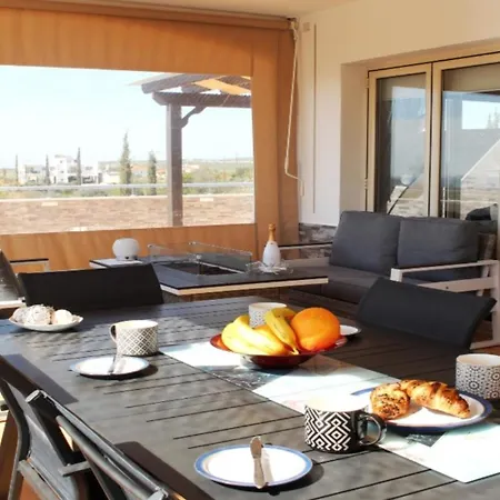 Apartment Irini *
