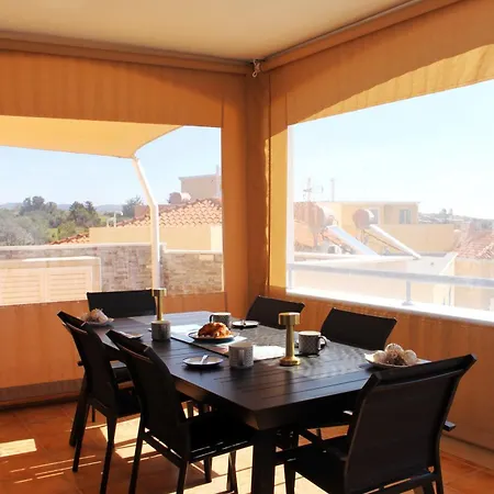 Irini Apartment *