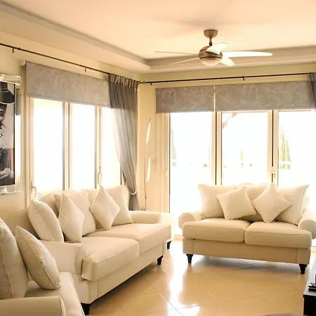 Irini Apartment Anarita